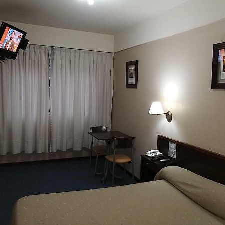 Hotel Carrara Buenos Aires Exterior foto